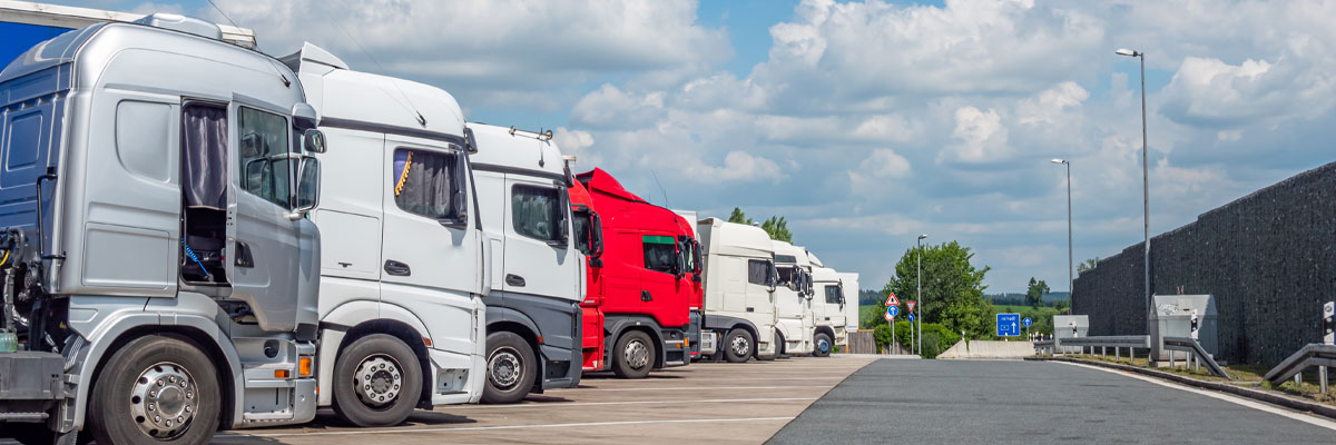Eine wertvolle Flottenverfolgung mit GPS Tracker LKW
