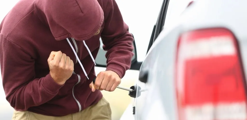 Auto Diebstahlschutz mit dem GPS Tracker für Auto